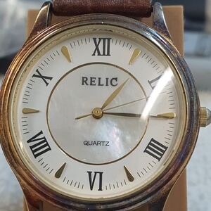 Relic ZR-37055 Goldtone/White/MOP Leather Men's Watch
